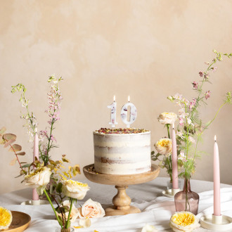 Sviečka na tortu číslo 0 biela s kvetmi 8 cm