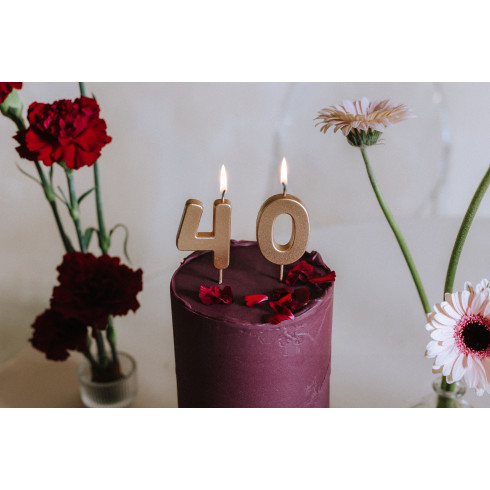 Lumânare pentru tort, cifră 0, aurie, 4,5 cm