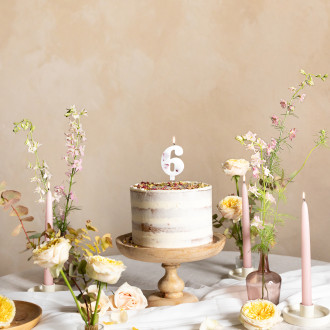 Svíčka na dort číslo 6 bílá s květinami 8 cm