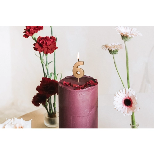 Arany szülinapi tortagyertya 6-os szám