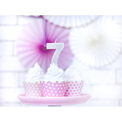 Sviečka na tortu číslo 7 strieborná