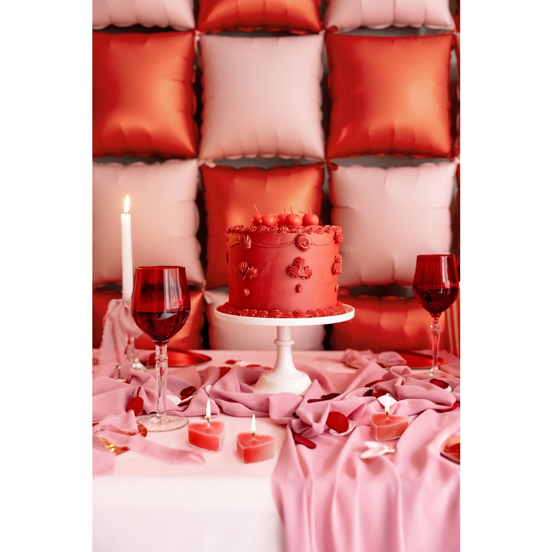 Rdeče čajne svečke v obliki srca, 10 kos