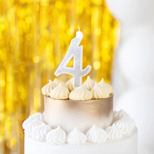 Velká stříbrná dortová svíčka s třpytkami číslo 4