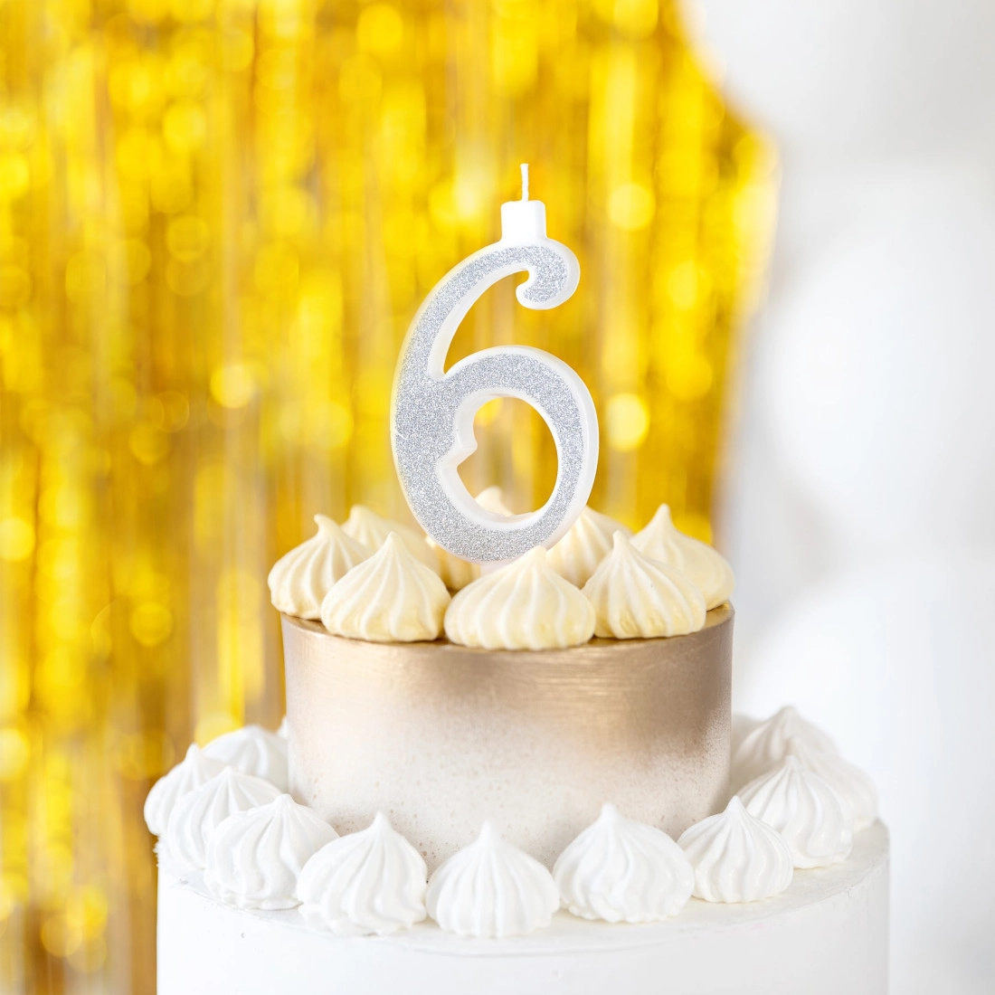 Nagy ezüst tortagyertya csillámokkal, 6-os szám