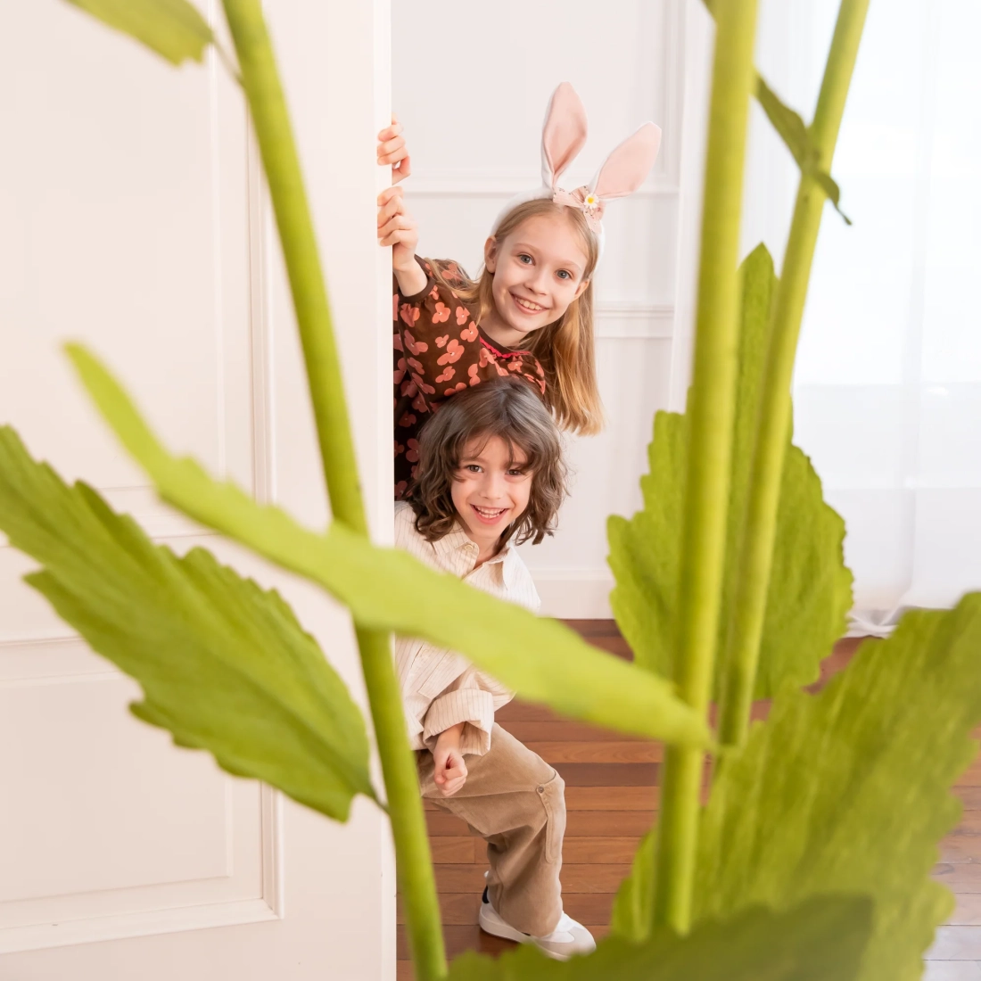 Bentiță de Paște cu urechi de iepuraș și fundiță alb-roz