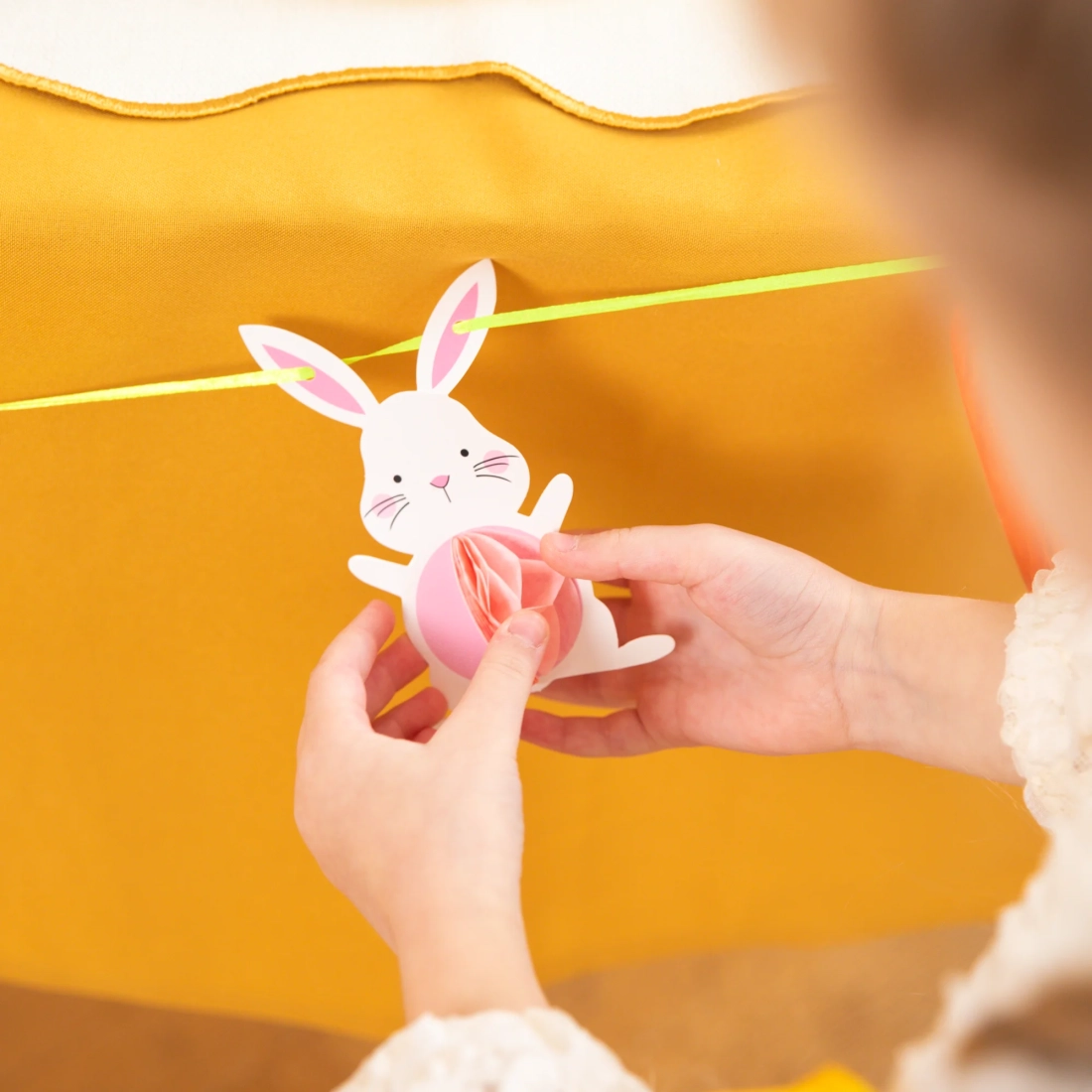 Ghirlandă suspendată de Paște cu fagure, 100 cm