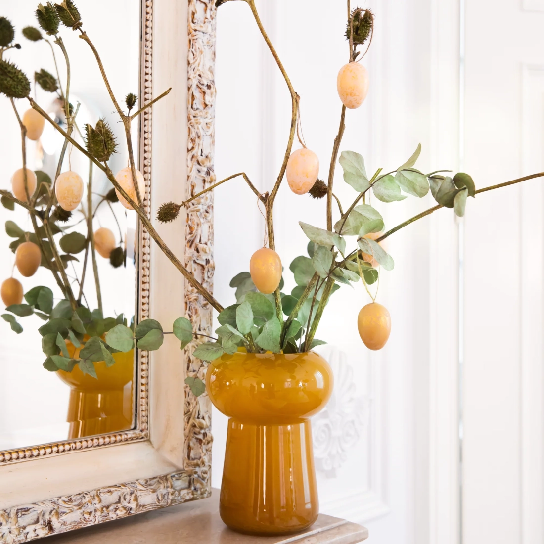 Decorațiuni de Paște suspendate, ouă bej-aurii, set 6 buc.