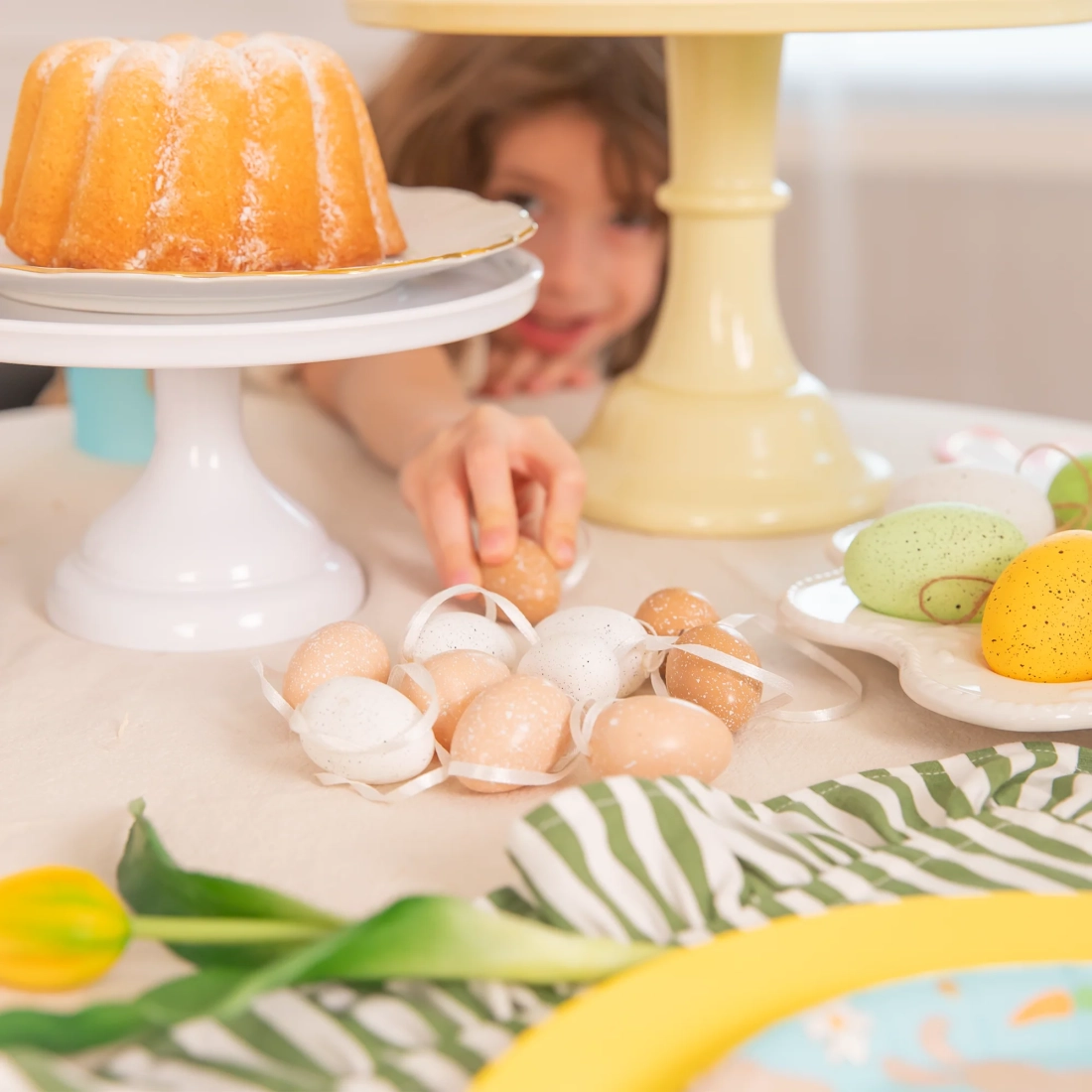 Decorațiuni pascale suspendate ouă maro, set 12 buc.