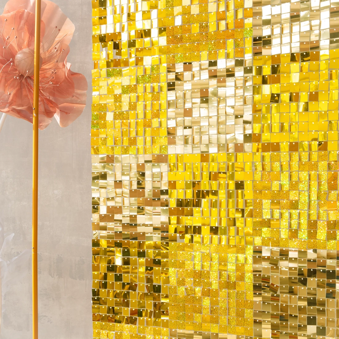 Závesný party panel s flitrami zlatý 30x30 cm