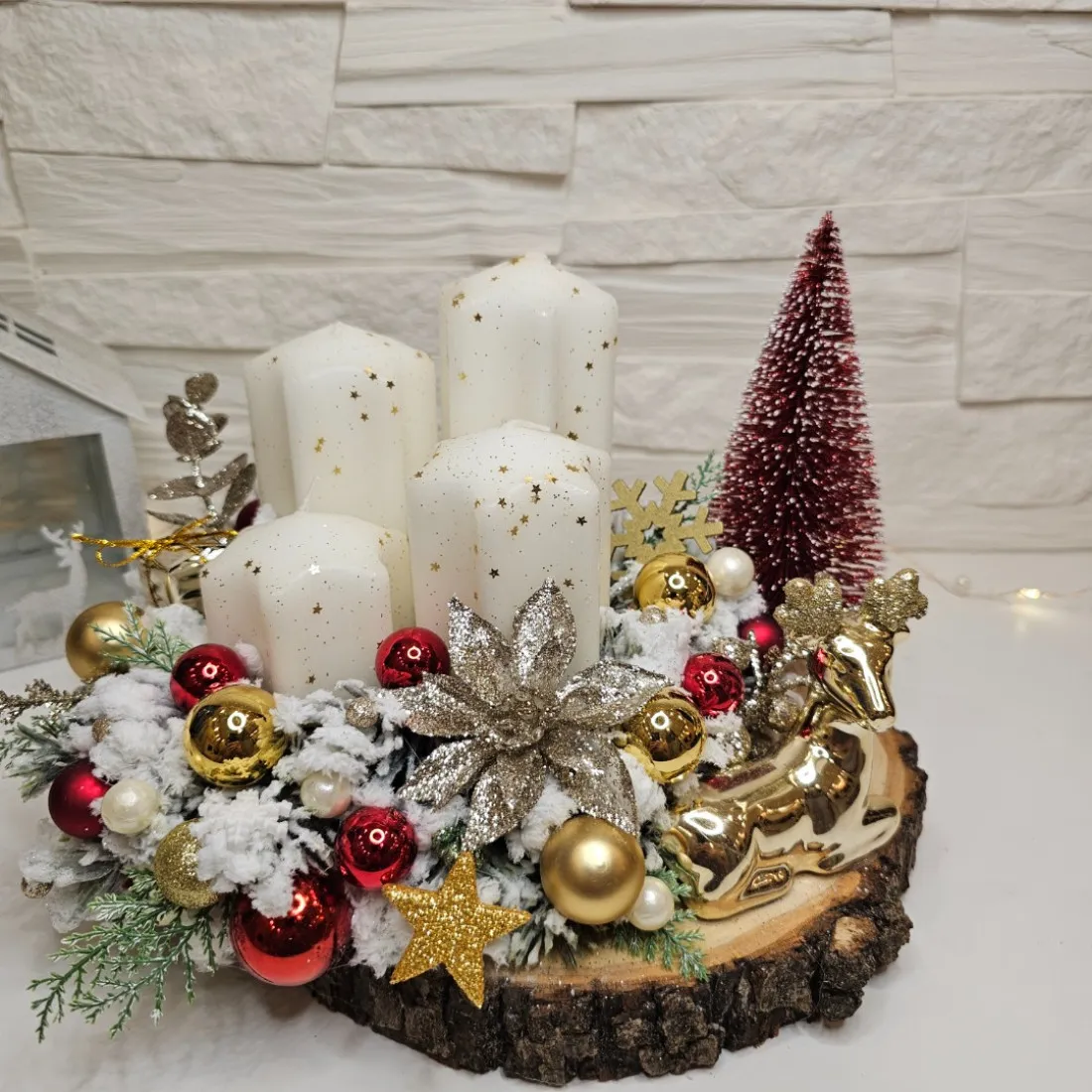 Adventný veniec s keramický sobom - červeno zlatý, 26cm