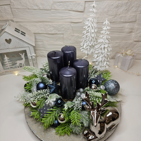 Adventný veniec s keramickým sobom - strieborný 25 cm