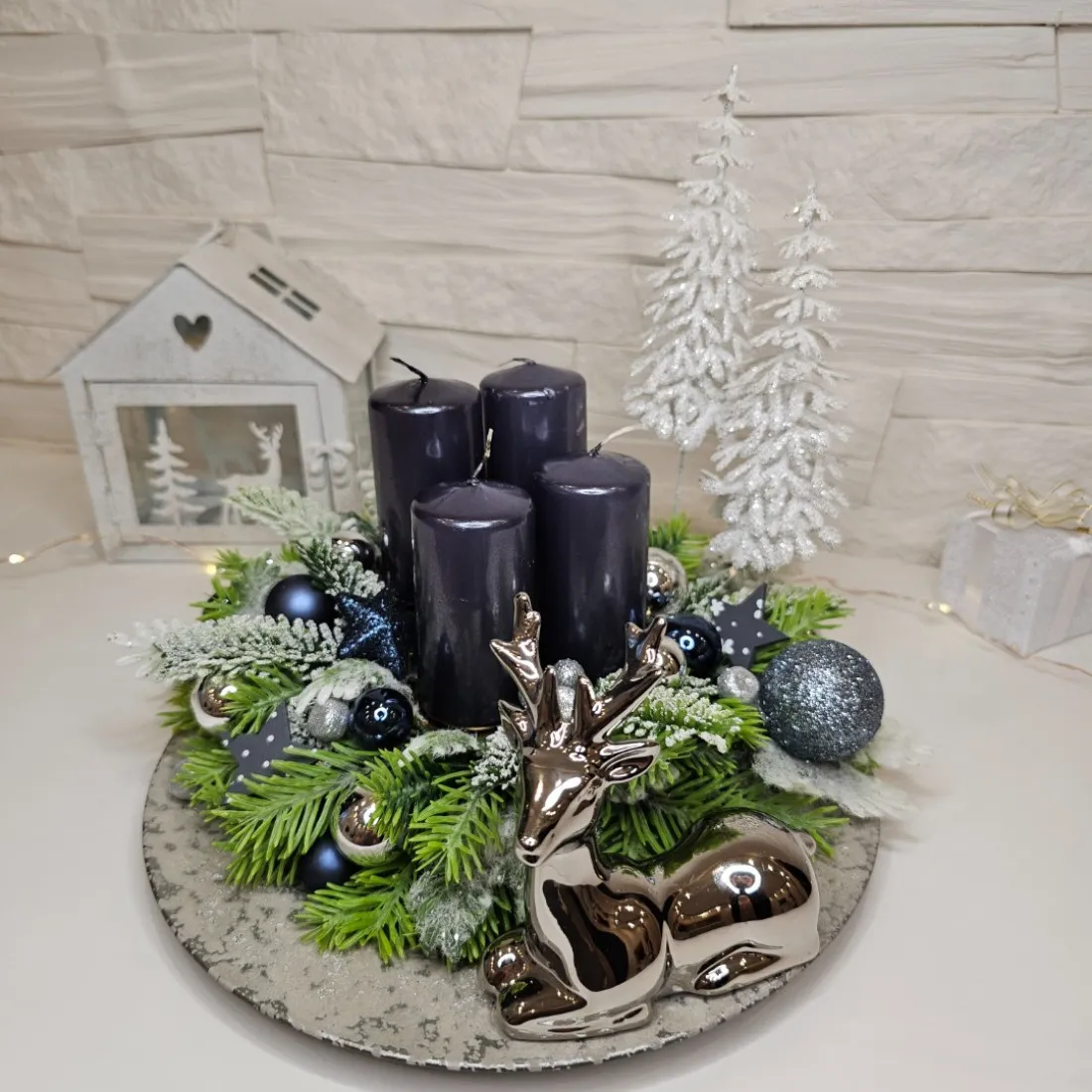 Adventní věnec s keramickým sobem - stříbrný 25 cm