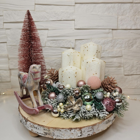 Adventný veniec s koníkom, ružový - 27 cm