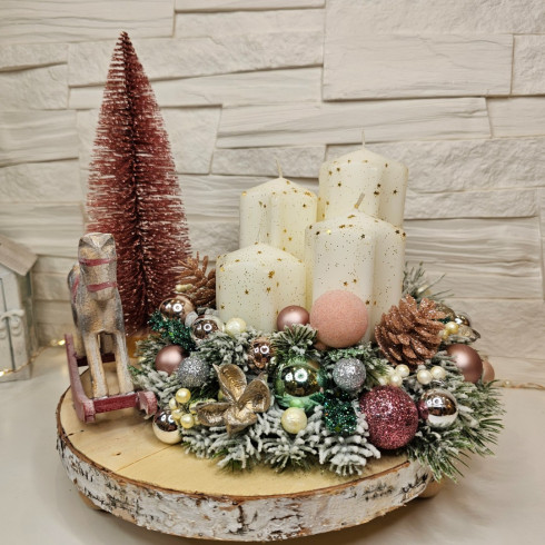 Adventný veniec s koníkom, ružový - 27 cm