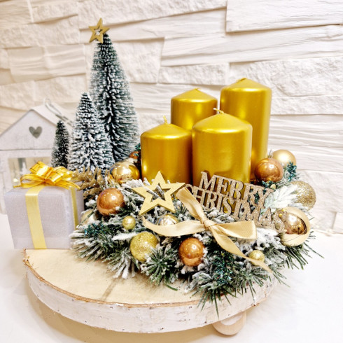 Adventný veniec s LED darčekom - zlatý 25 cm