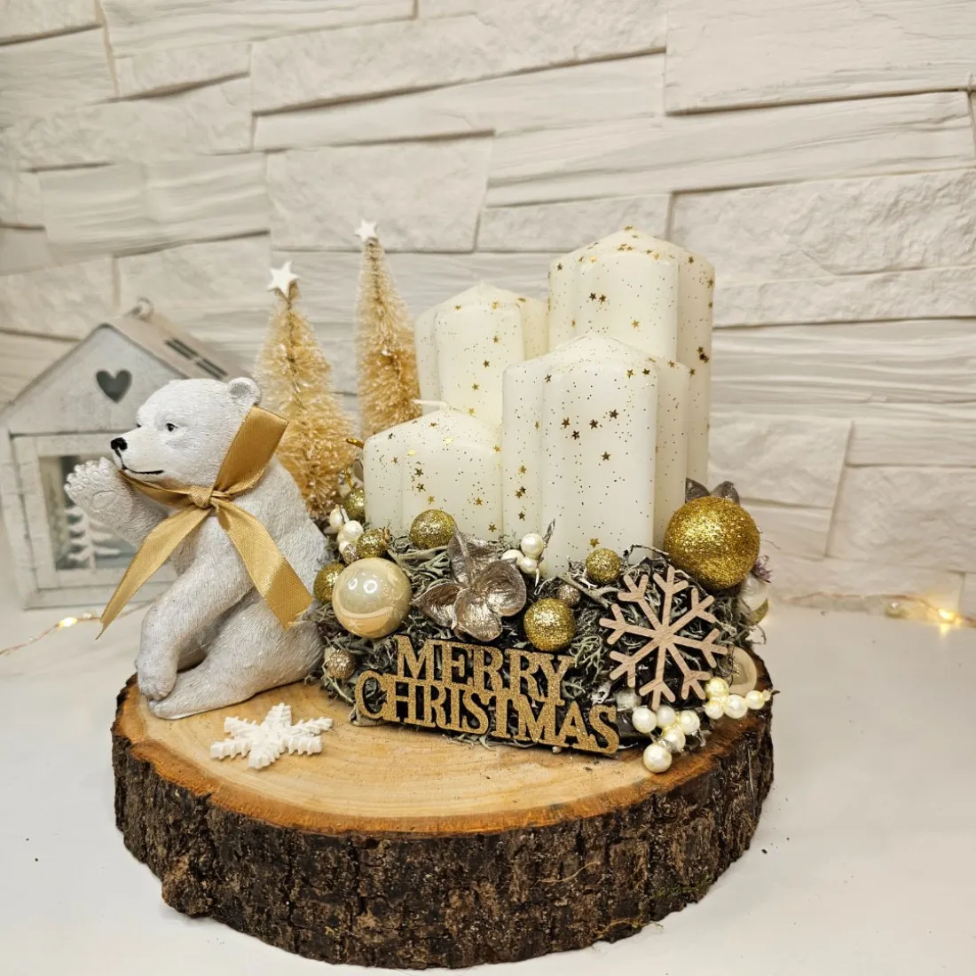 Adventný veniec s medvedíkom - zlatý