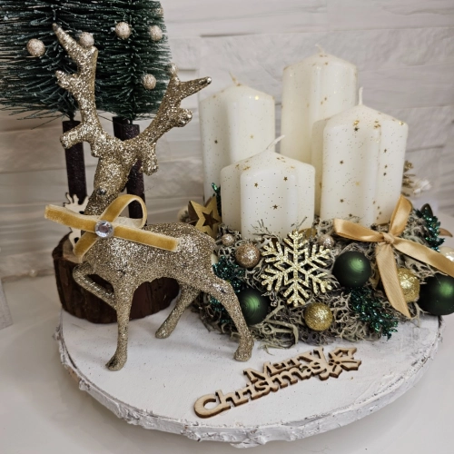 Adventný veniec so sobom a stromčekom, zlatý  - 28 cm