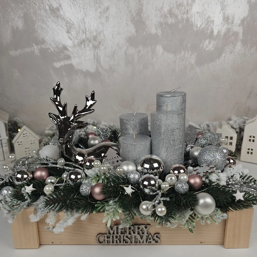 Adventní věnec v dřevěné bedničce s LED osvětlením - stříbrný 30 cm