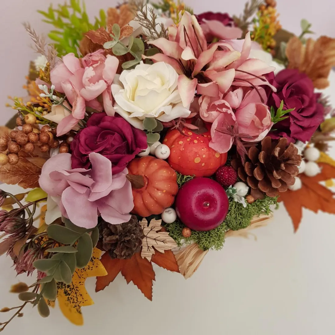 Jesenný aranžmán v košíku