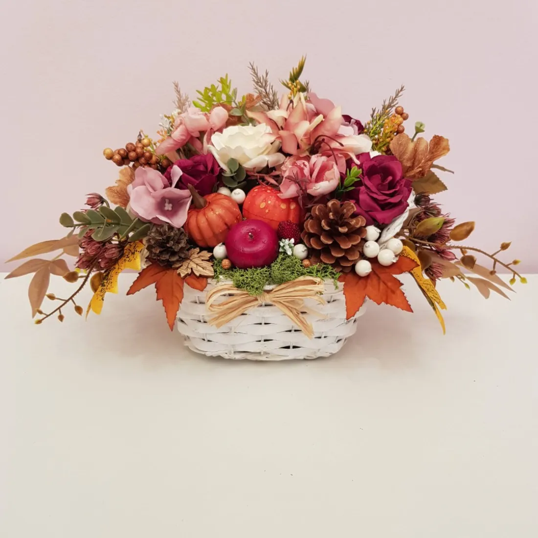 Jesenný aranžmán v košíku