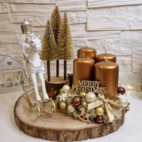 Luxusný adventný veniec Luskáčik na hojdacom koníku - hnedý - XL, 35 cm