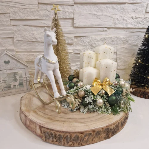 Luxusný adventný veniec s LED stromčekom, 30 cm