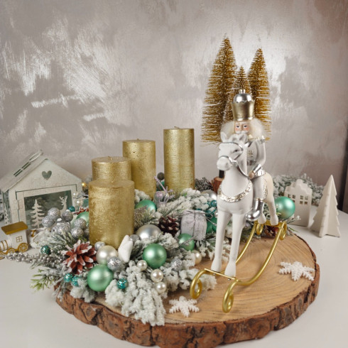 Luxusní adventní věnec XXL 55 cm s louskáčkem 