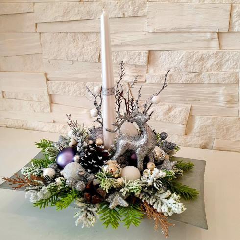 Vianočná dekorácia s bielou sviečkou - 30 cm