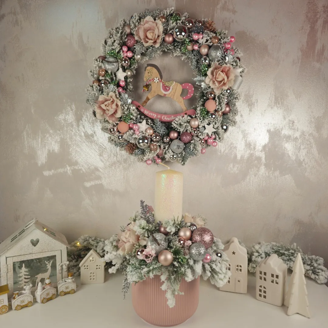 Vianočný svietnik so sviečkou - jemná ružová
