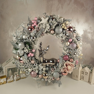 Vianočný veniec na dvere 40 cm - strieborno-ružový s keramickým sobom