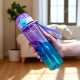 Fľaša na vodu s poistkou a pútkom 560 ml, fialovomodrá