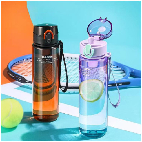 Fľaša na vodu s poistkou a pútkom 560 ml, fialovomodrá