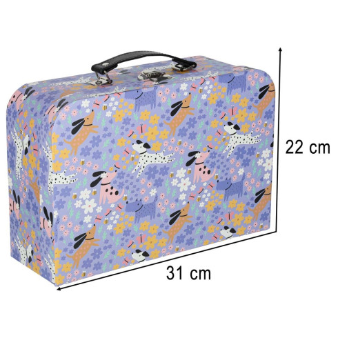 Hotel pre domáce zvieratá v kufri s dreveným nábytkom a figúrkami