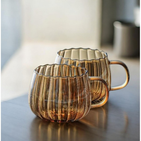 Jantárový pohár s vlnitými stenami - 350 ml