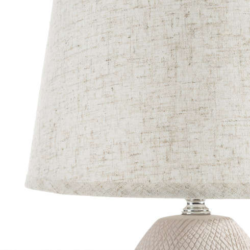 Keramická dekoračná lampa zdobená reliéfnym vzorom