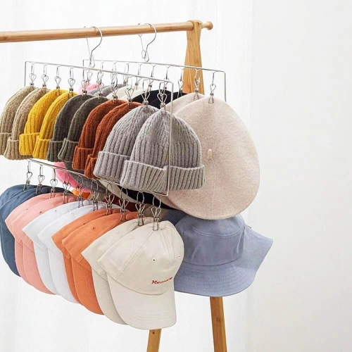 Kovový vešiak s 20 klipmi na spodnú bielizeň, ponožky a iné drobnosti