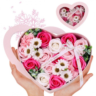 Kytica voňavých mydlových kvetov v ozdobnej krabičke - ružové