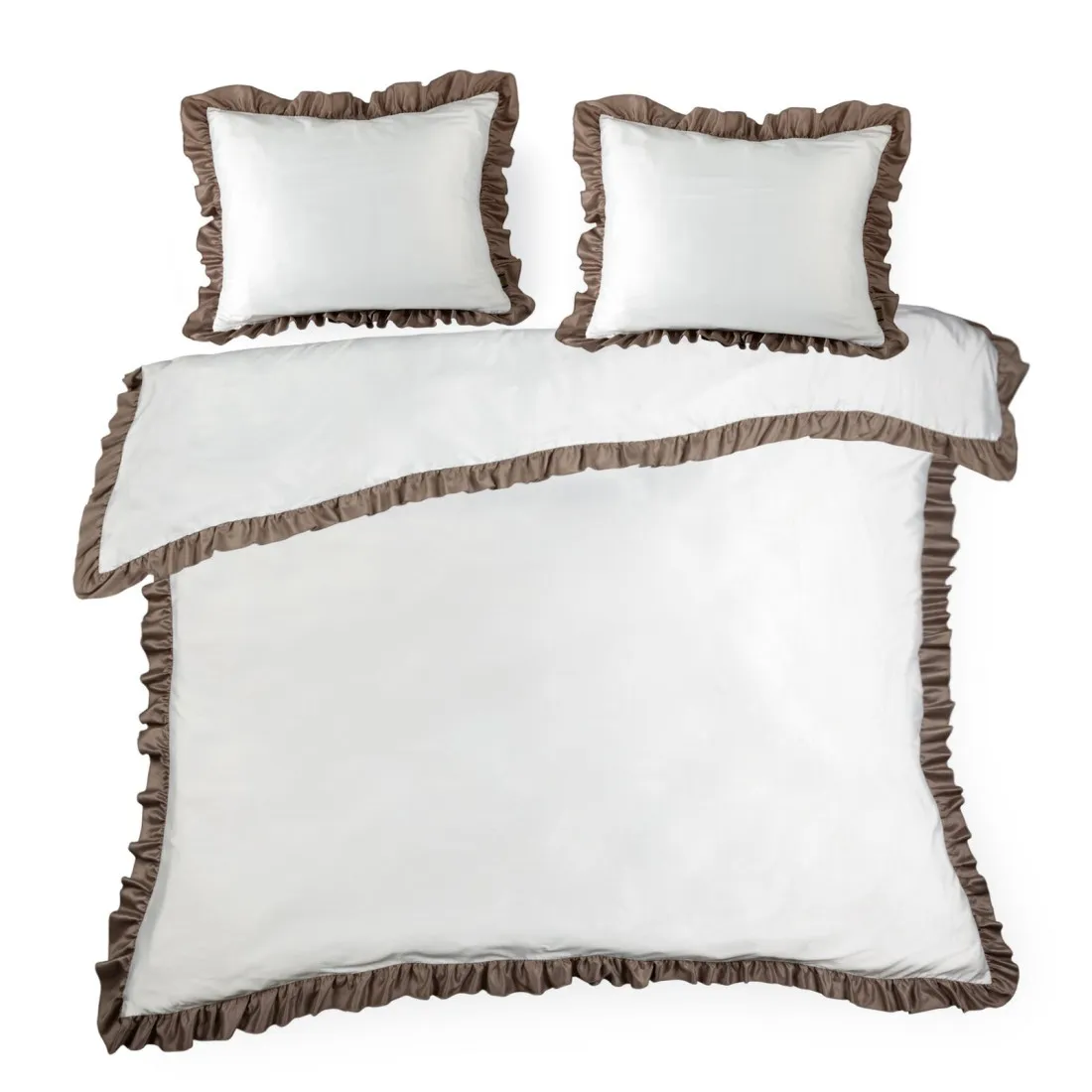 Posteľné obliečky Eliza zdobené kontrastným volánom - hnedé 220x200 cm