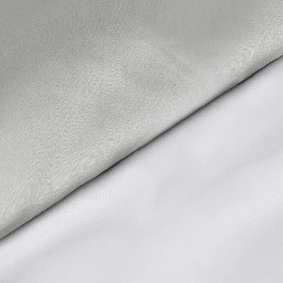 Ložní povlečení Nova z bavlněného saténu 220x200 cm - bílé/světle šedé