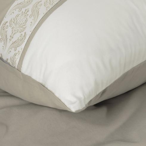 Ložní povlečení Reina zdobené vyšívanou aplikací z bavlny renforcé 220x200 cm