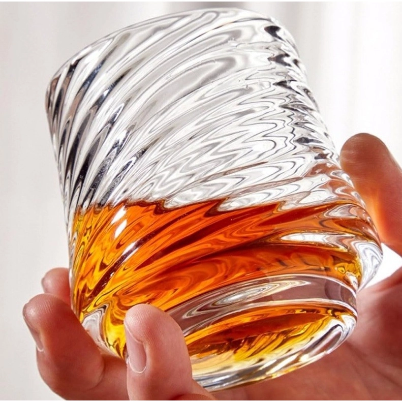 Ryhovaný pohár z borosilikátového skla 150 ml na kávu a whisky