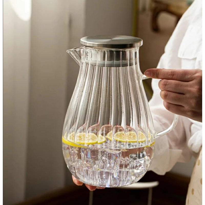 Sklenený džbán s vlnitými stenami, 1 700 ml