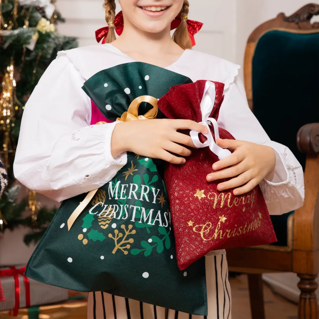 Karácsonyi ajándékzsák masnival, 45 cm – zöld