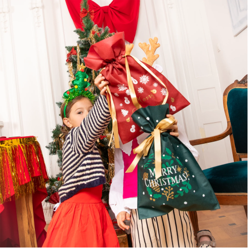 Božična darilna vreča z mašno – rdeča
