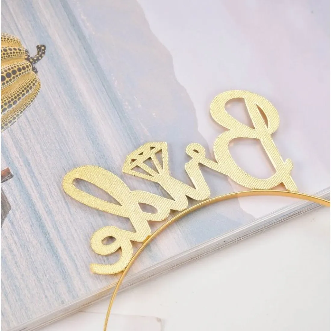 Čelenka rozlúčka so slobodou Bride - zlatá