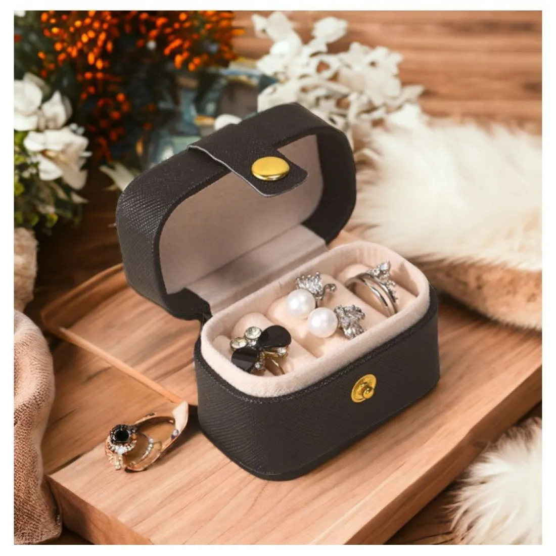 Cestovná mini šperkovnica na náušnice a šperky - čierna