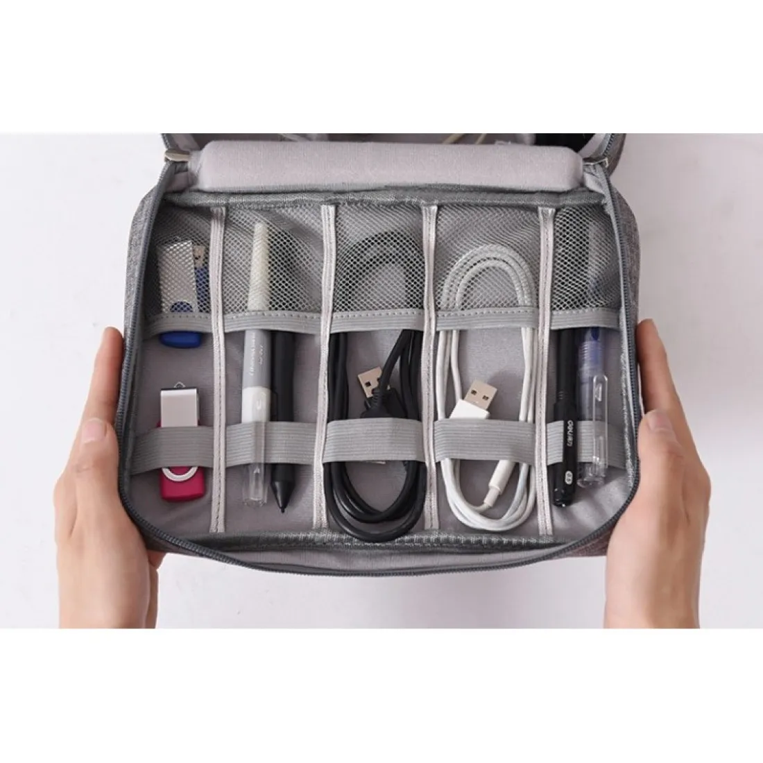 Cestovní organizér na elektroniku - černý