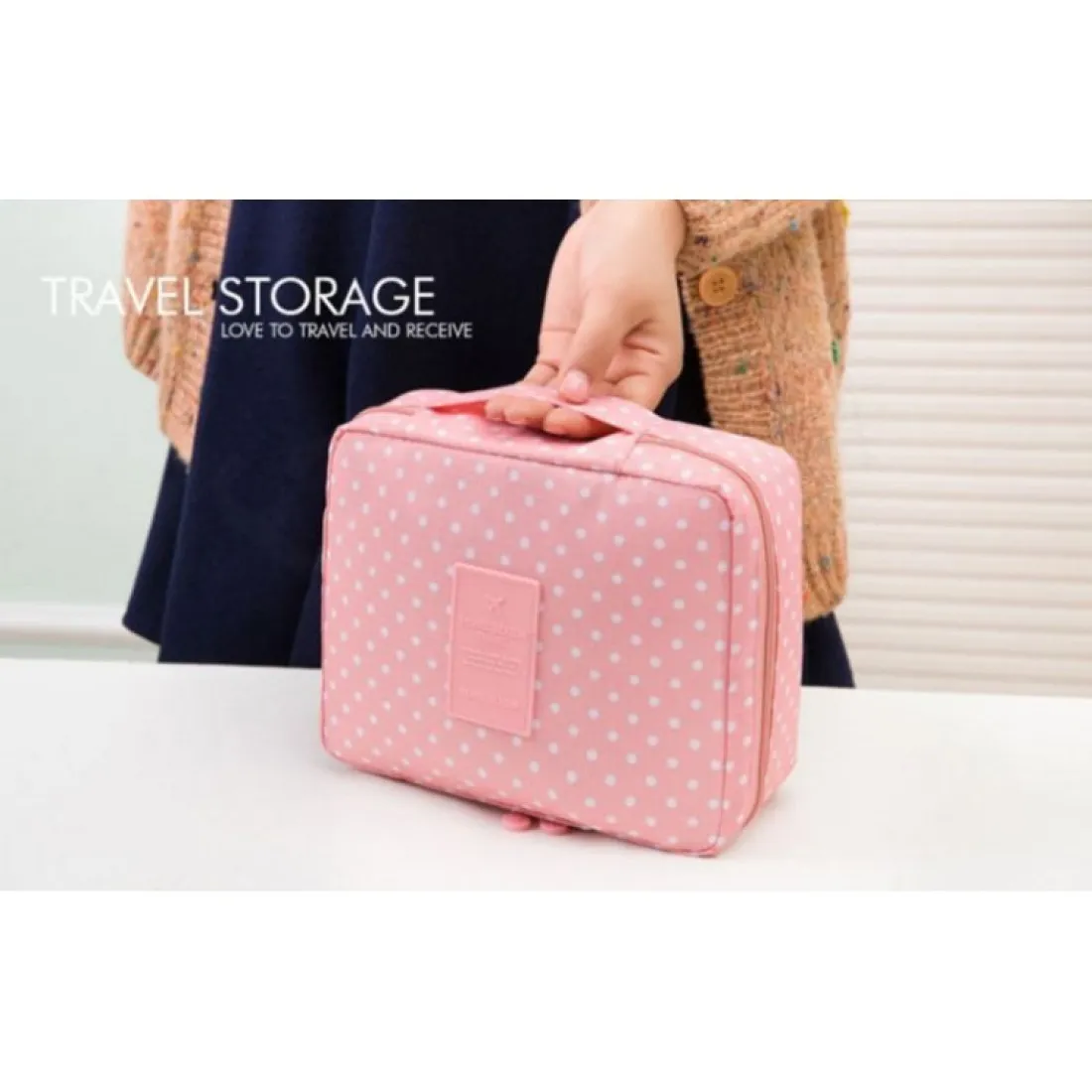 Dámská kosmetická taška - bordó s květinami