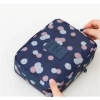 Dámská kosmetická taška - modrá s květinami