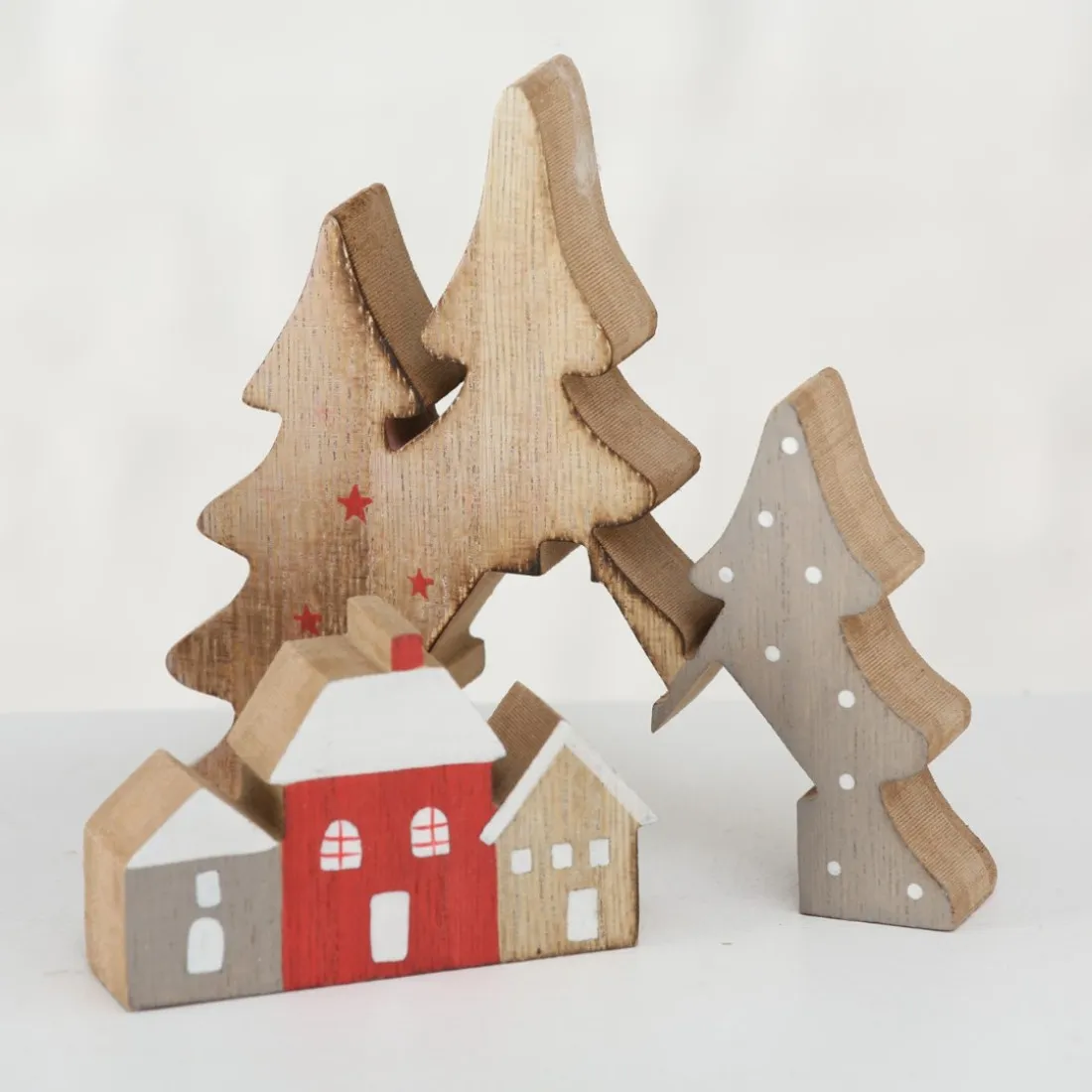 Dřevěná vánoční dekorace 13 cm